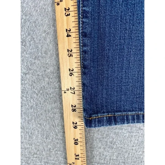 Levi's 550 Jeans Womens 12M Relaxed Bootcut Denim Mid-Rise Blue Med Wash Retro - Picture 9 of 11